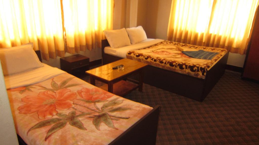 Hotel Aagaman Kathmandu Room photo